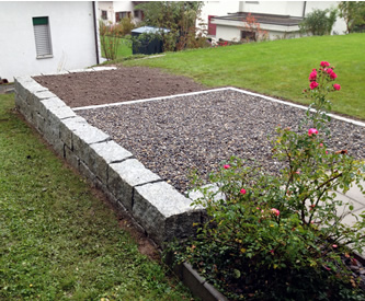 Eine Natursteinmauer kann auch so aussehen